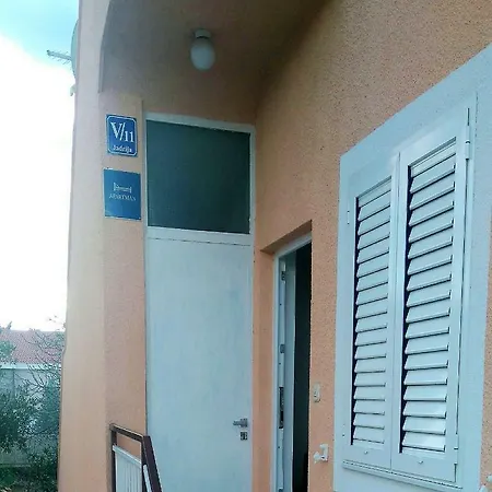 Apartman *