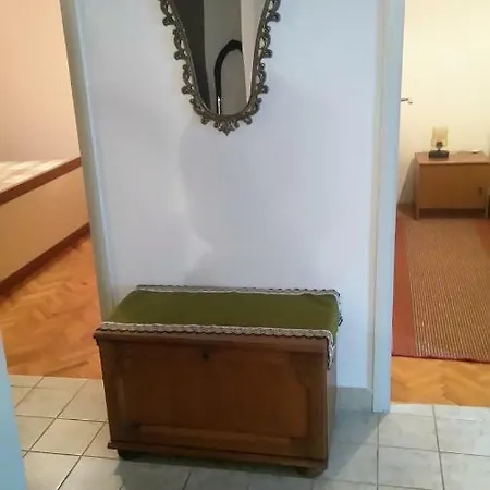 Apartman Apartment *